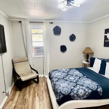 Cozy Buffalo Home-Sleeps 3 Lackawanna المظهر الخارجي الصورة
